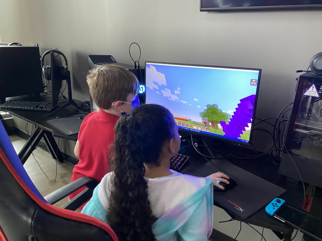 expanding esports in the triangle kids playing minecraft